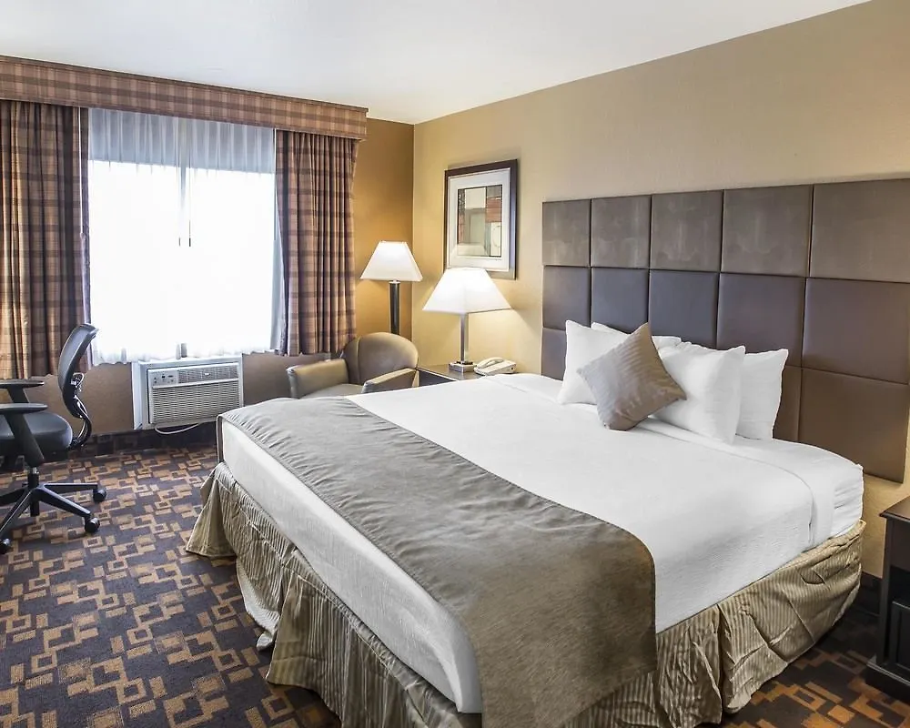 Quality Inn & Suites Denver Stapleton 3*,